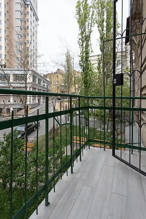 Kyiv White Apartment